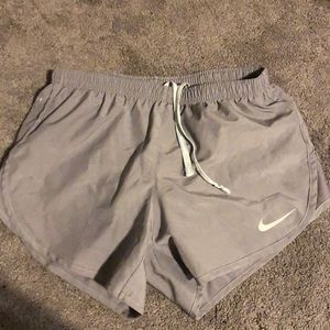grey nike shorts